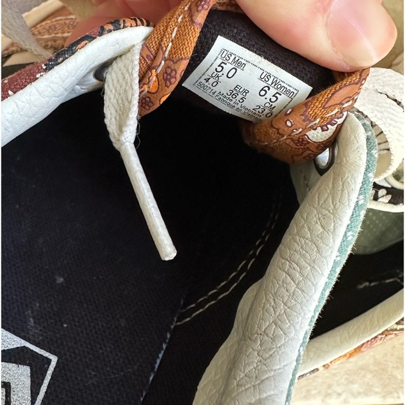 Vans Era Tiger Patchwork Shoes - Picture 6 of 9